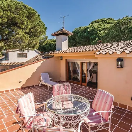 Five-bedroom Holiday In