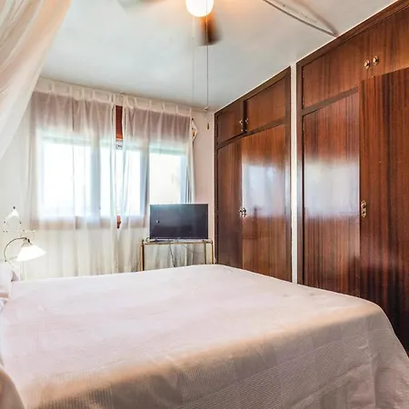 Holiday home Five-bedroom Holiday In