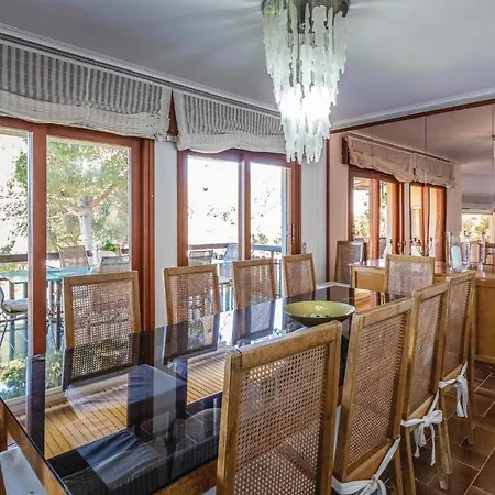 Holiday home Five-bedroom Holiday In Lloret de Mar